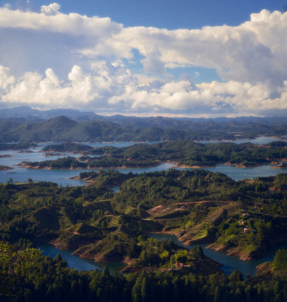 peñon de guatapé colombia